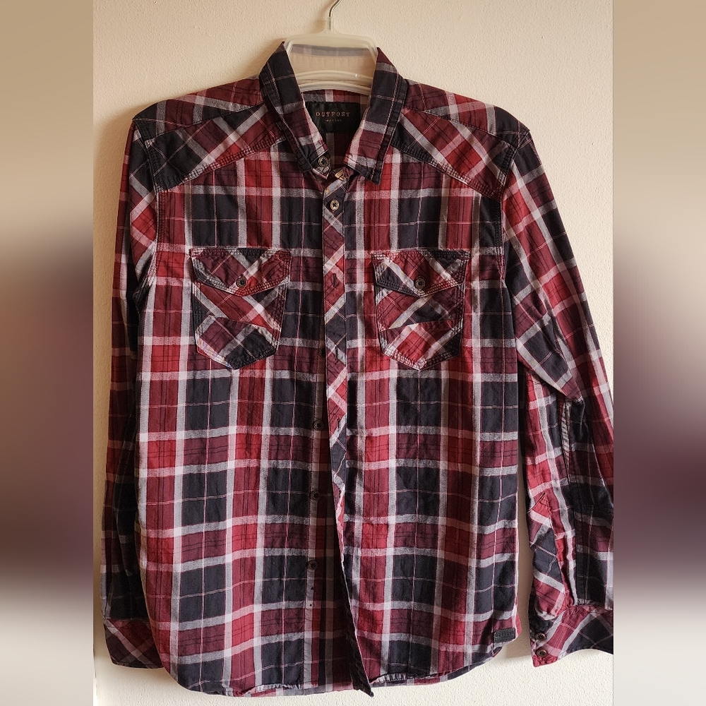 Rugged brown and black plaid shirt medium